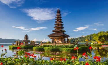 ULUN DANU BERATAN TEMPLE