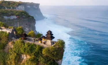 ULUWATU TEMPLE
